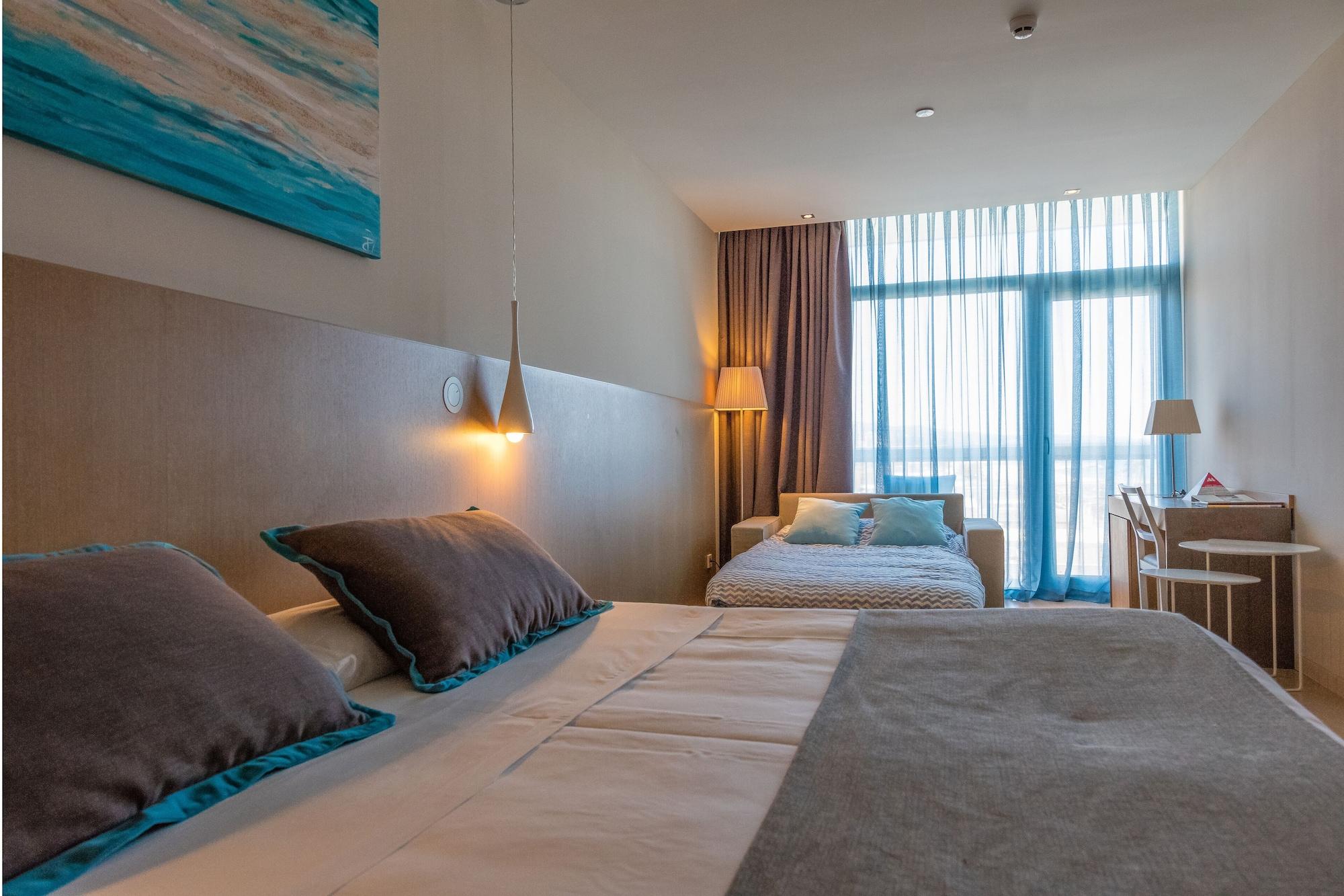 อาเตเนีย พอร์ต บาร์เซโลนา มาตาโร Hotel ภายนอก รูปภาพ