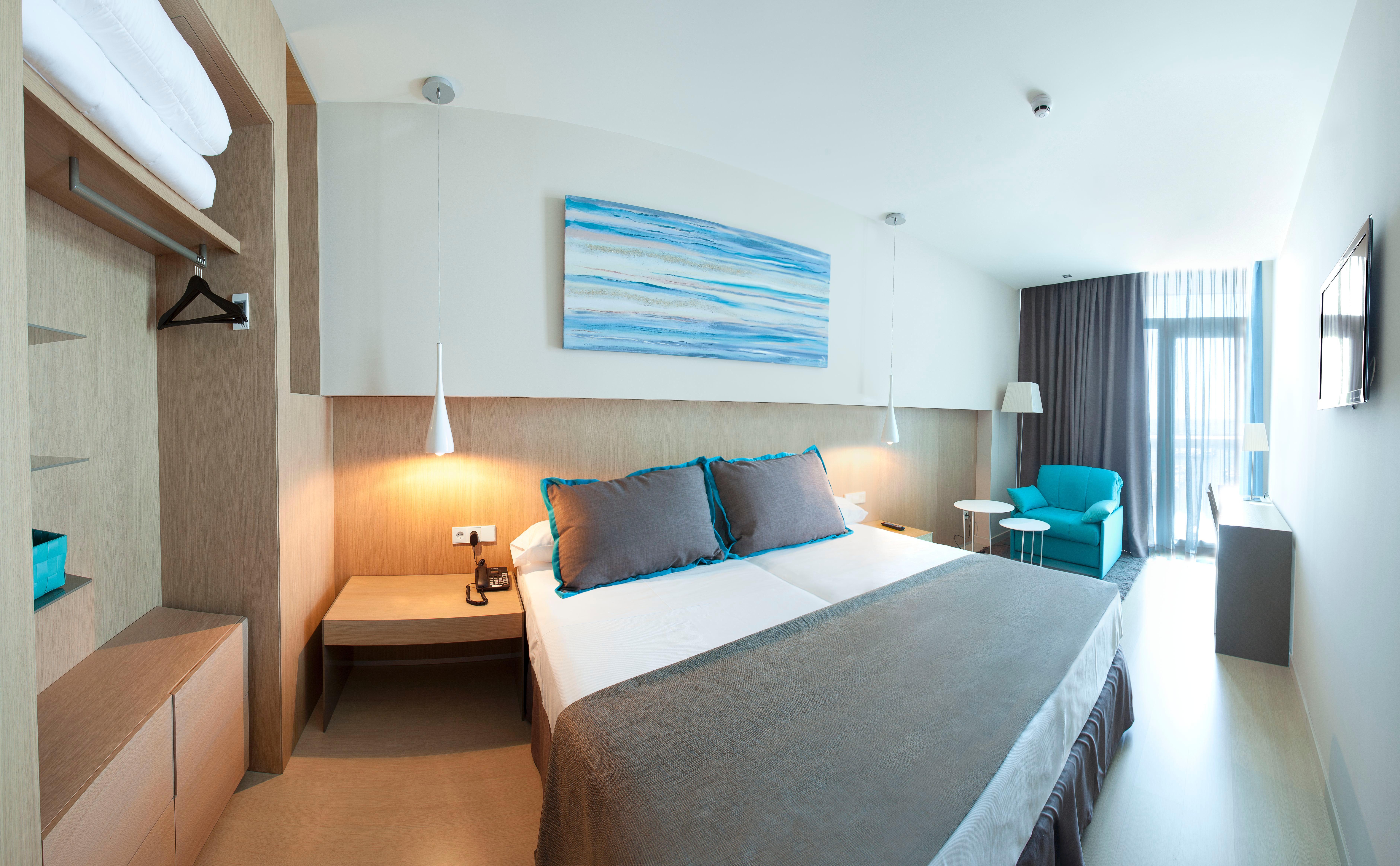 อาเตเนีย พอร์ต บาร์เซโลนา มาตาโร Hotel ภายนอก รูปภาพ
